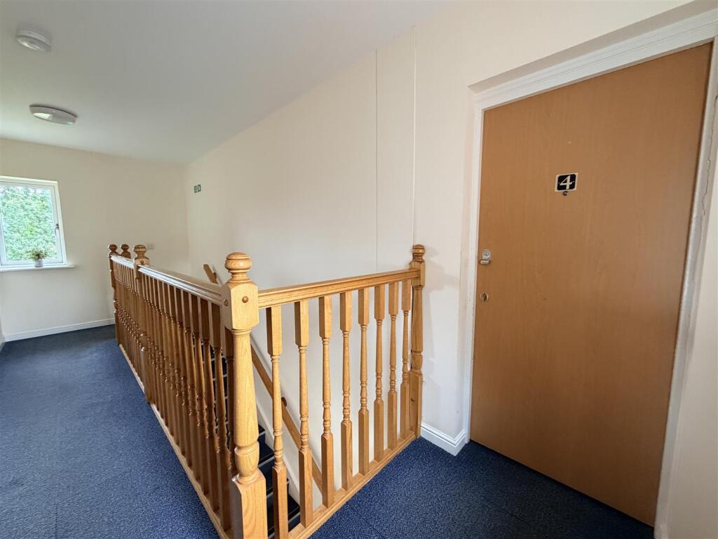 Apartment in Warrington - More