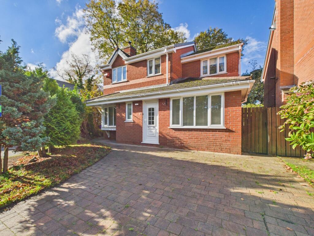 4-bed detached on Penfold Close, Calderstones, Liverpool., £600,000