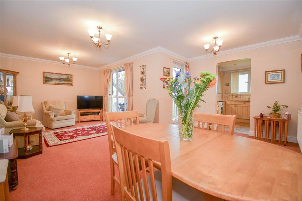 Apartment in Irby, Liverpool City Region - View 2