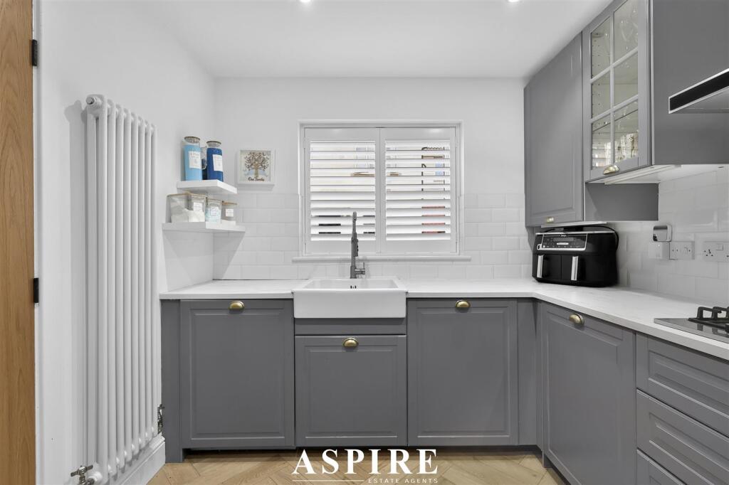 House in Southend-on-Sea - View 5