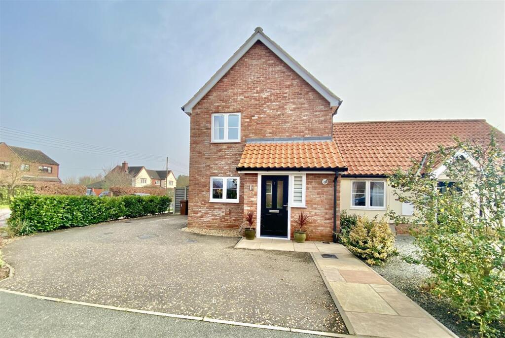 Main image of property: Hilling Gardens, Palgrave, Diss