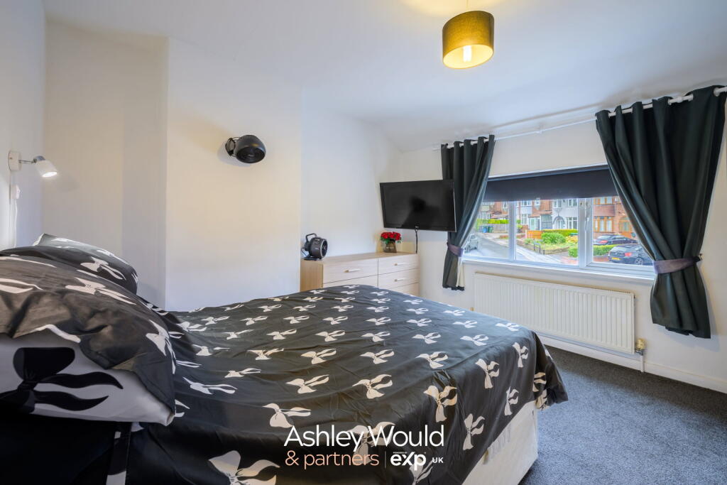 House in Sandwell, West Midlands - More