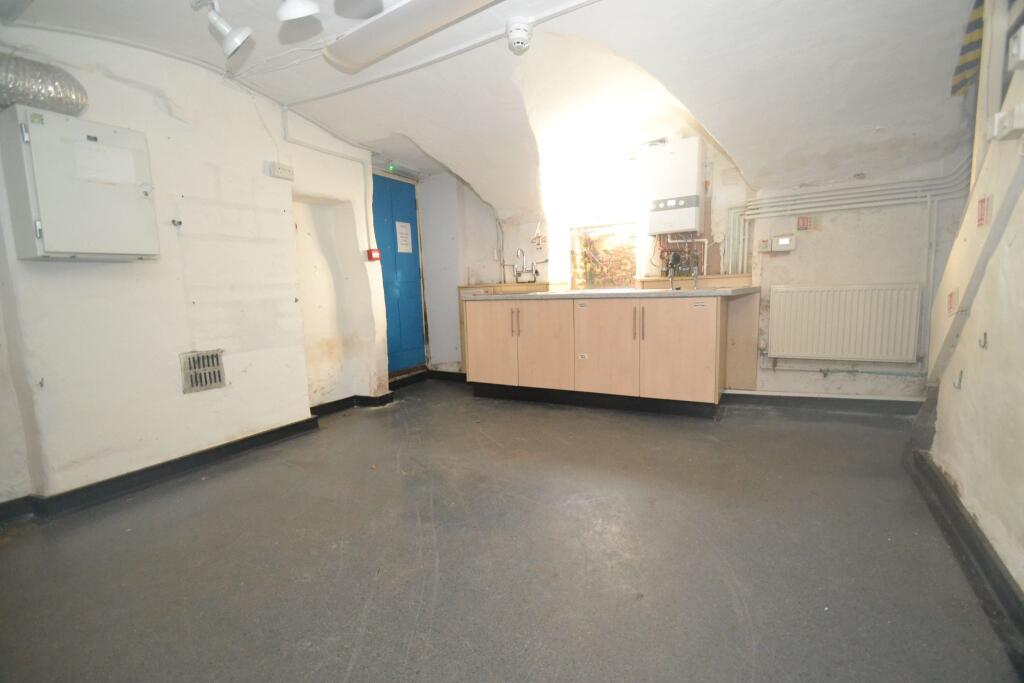 House in Bradford, Thackley, Idle - More