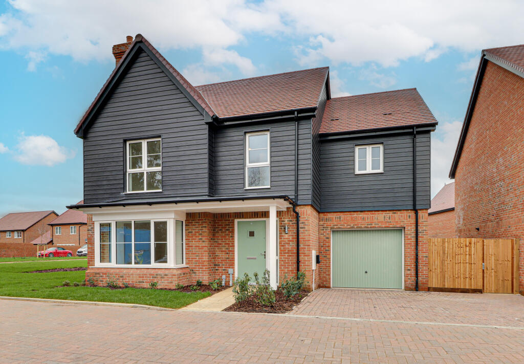 Main image of property: Oak Drive, Codicote, SG4