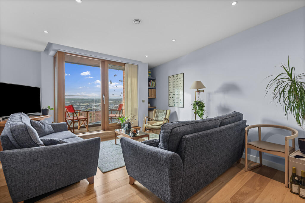Apartment in Leeds, West Yorkshire - View 5