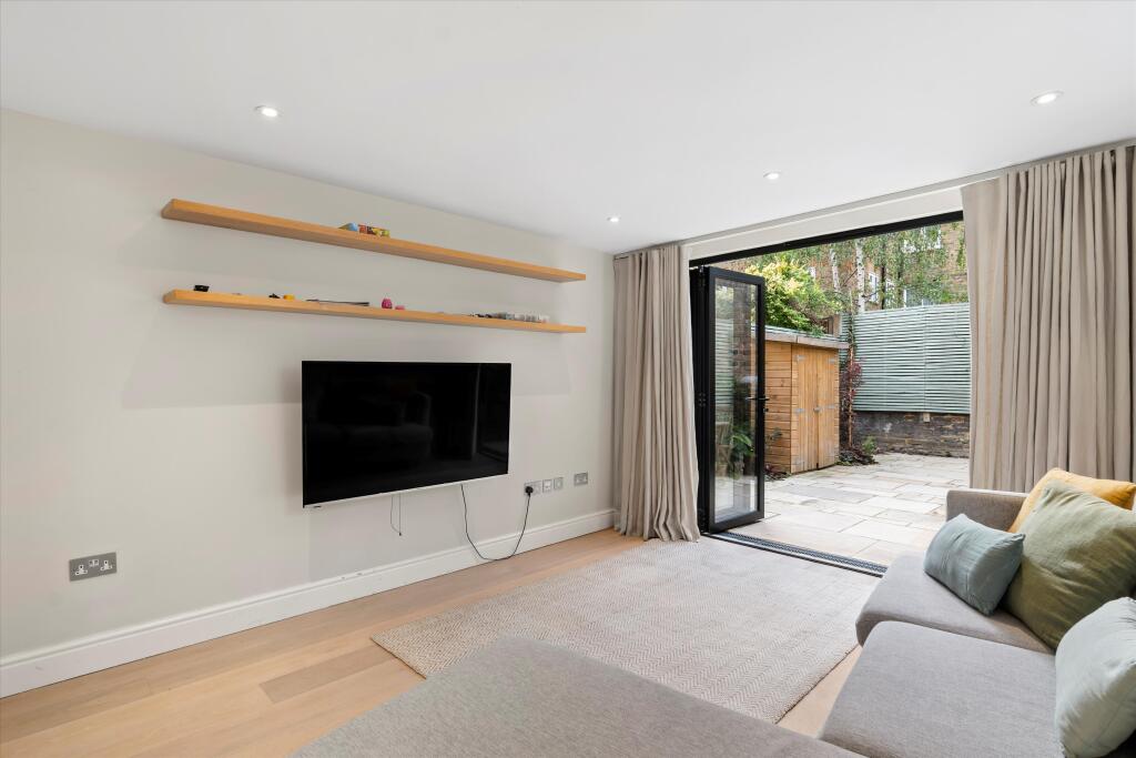 House in London, Hammersmith - More