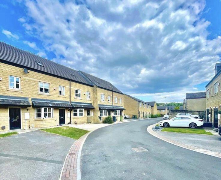 Main image of property: 25 Buttercup Drive, Cleckheaton, West Yorkshire, BD19