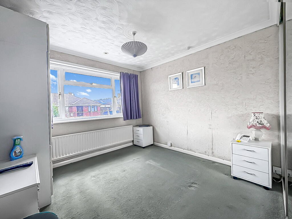 House in Gloucester, Kingsway, Grange - More