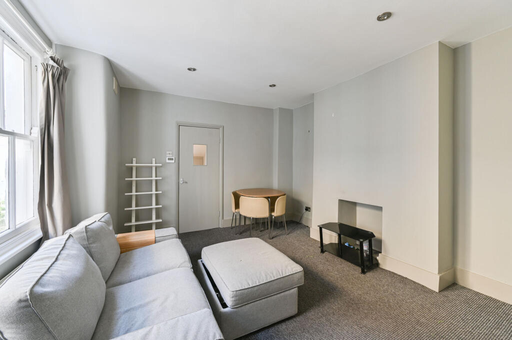 Apartment in London - View 4
