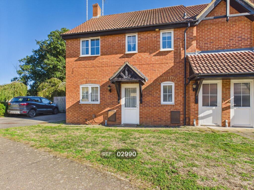 Main image of property: Clearwing Close, Ipswich, IP8 3UJ