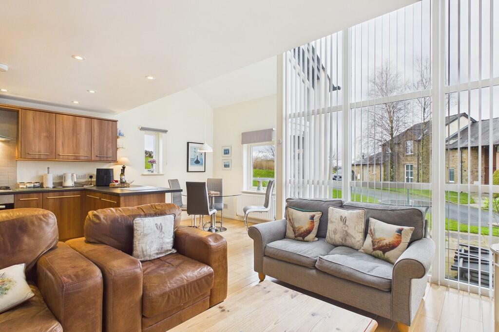 Ash Meadow, 21 The Meadows, Kirkby Lonsdale, LA6 2GY photo 2