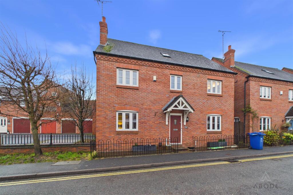 4-bed detached on Ludgate Street, Tutbury, £365,000