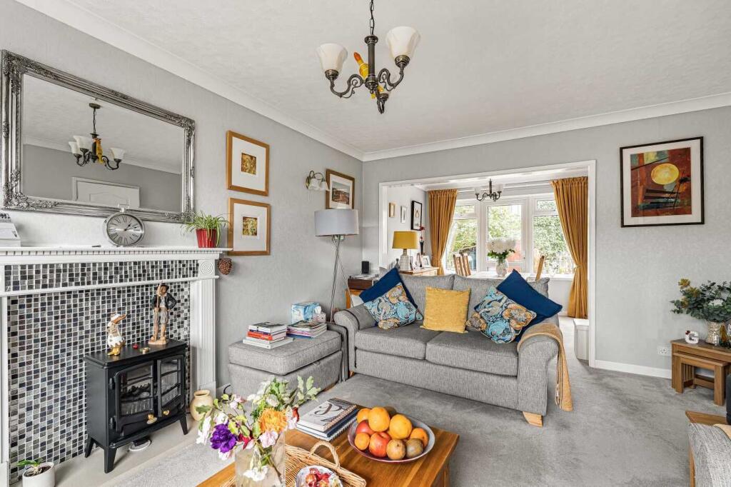 House in Torquay - More