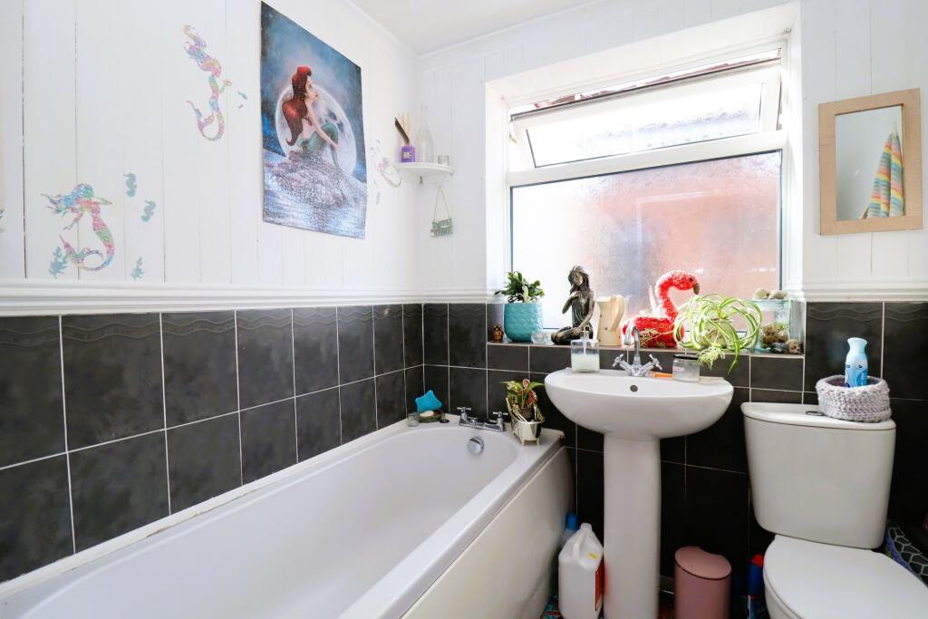 House in Warrington, Fairfield, Howley - View 3