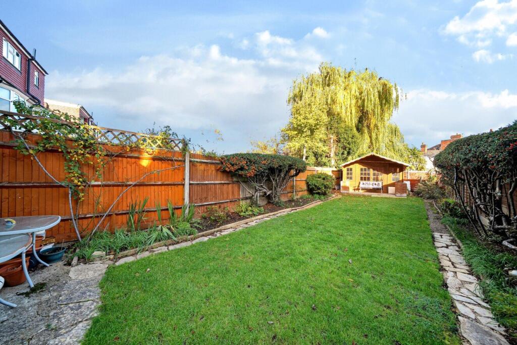 Grand Drive, Raynes Park, London, SW20 photo 4