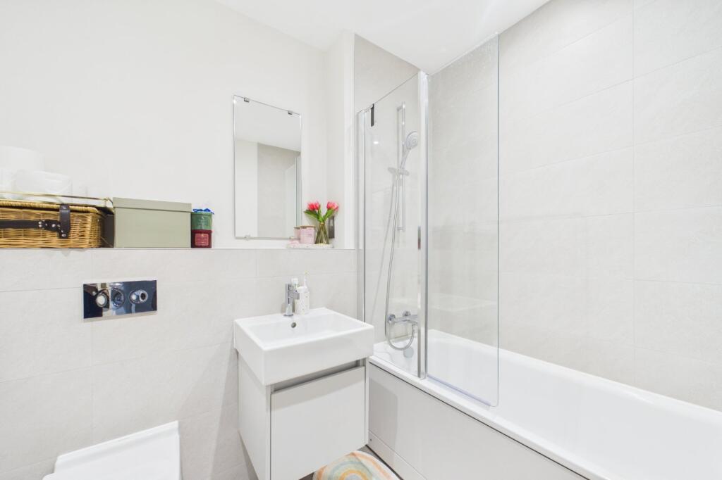 Woodward Lane, Warfield, Berkshire, RG42 - View 6