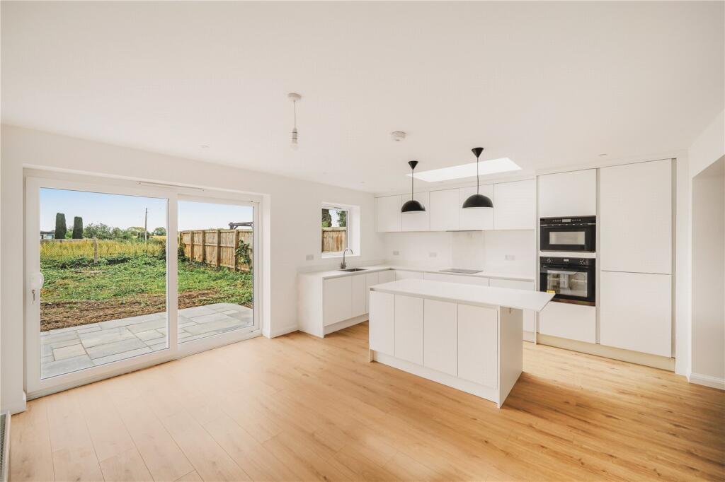 House in Bristol, Hewish - View 3