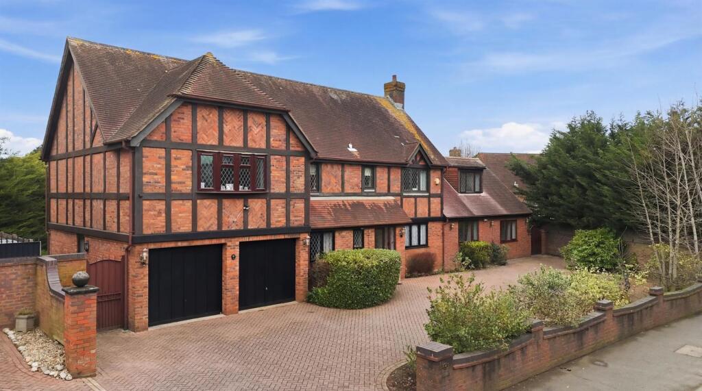 Main image of property: Bromley Lane, Chislehurst, BR7