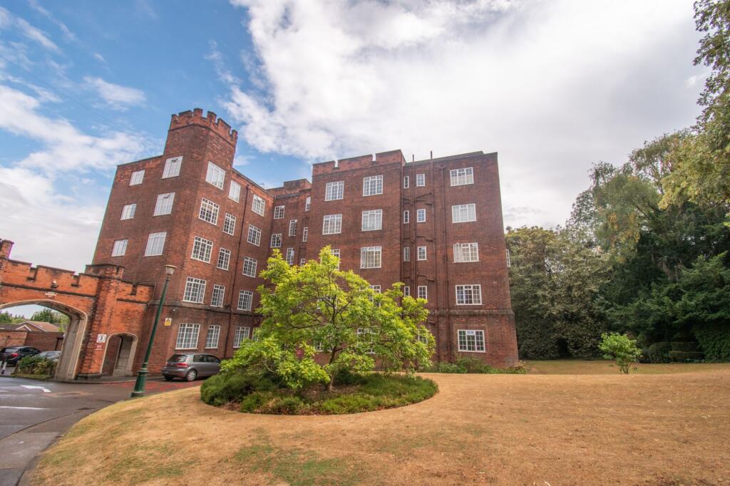 Main image of property: Stoneygate Court, Leicester