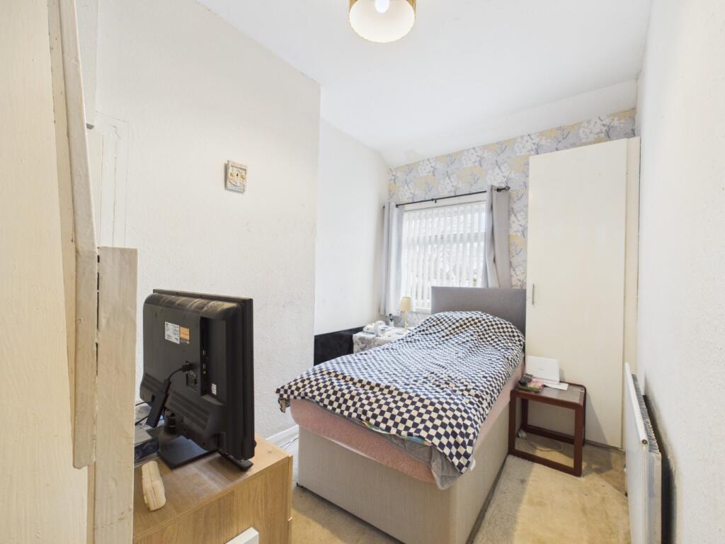 House in Hull, Kingston upon Hull - View 5