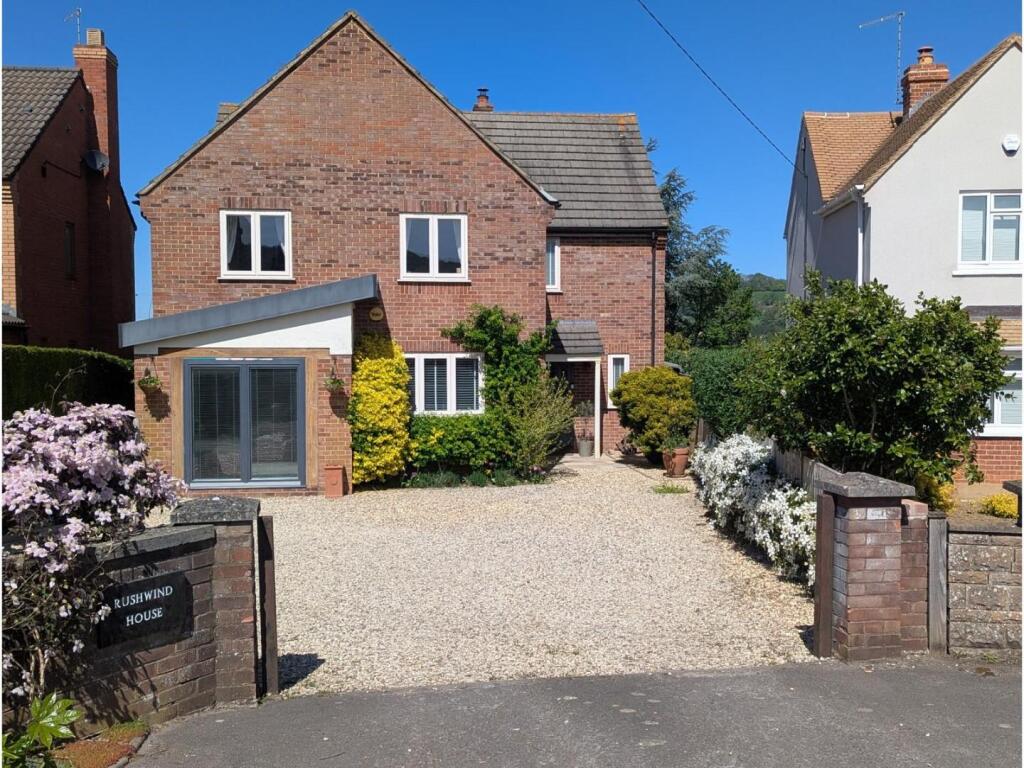 4-bed detached on Bath Road, Leonard Stanley, Stonehouse, £700,000
