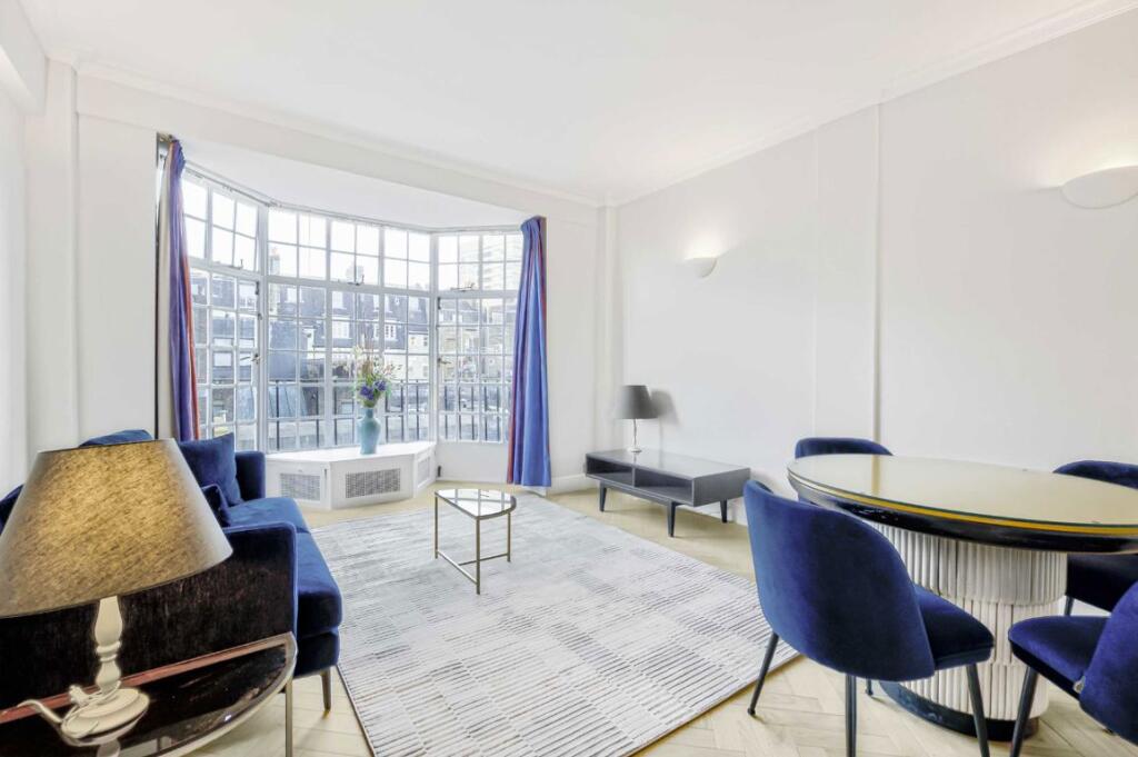 Apartment in London, Mayfair - View 2
