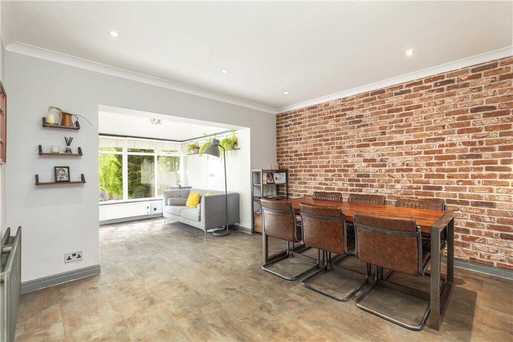 East Causeway Crescent, Leeds, West Yorkshire, LS16 photo 4