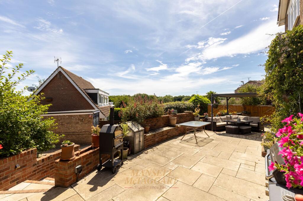 Burleigh Way, Crawley Down, RH10 - View 2