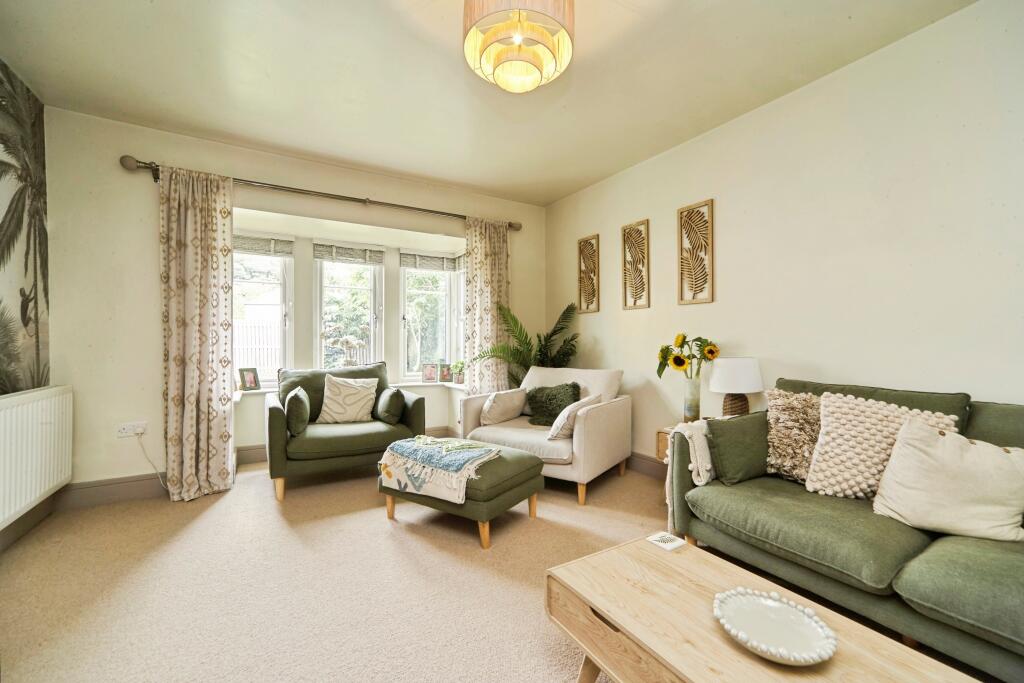 House in Bradford, West Yorkshire - View 5