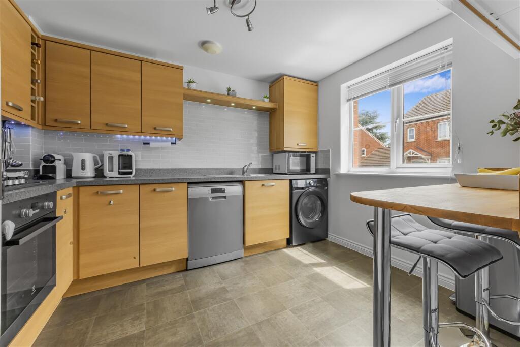 House in Bristol, Bath and North East Somerset - View 4