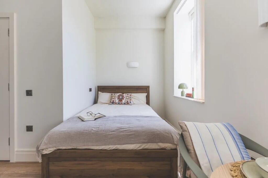 Apartment in London - View 2