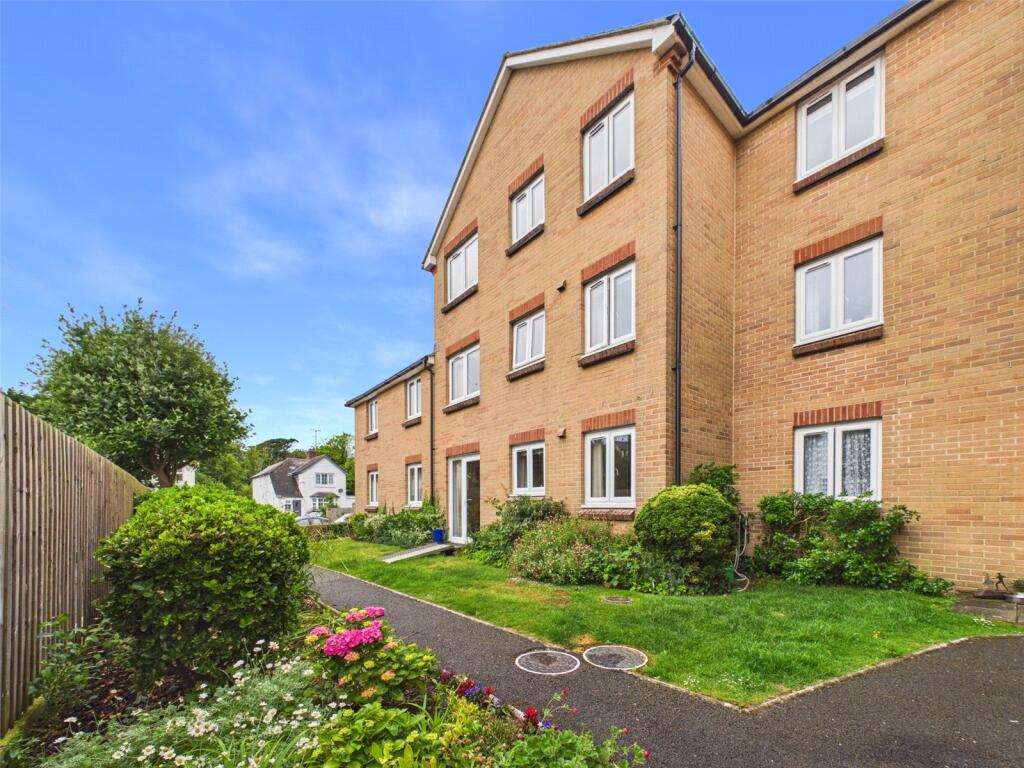 1-bed house on Pentyre Court, Vicarage Road, Bude, £150,000