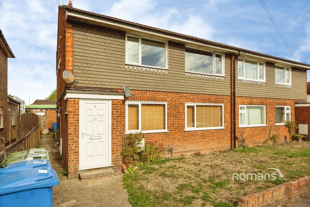Main image of property: Stone Street, Aldershot, Hampshire, GU12