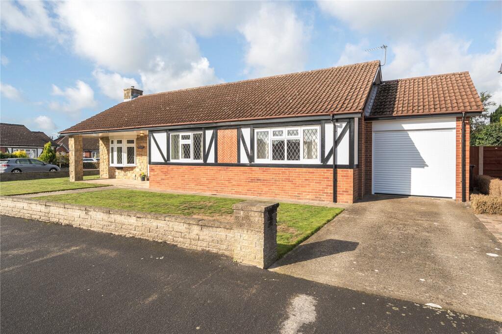3-bed bungalow on Balfour Way, Strensall, York, YO32, £425,000