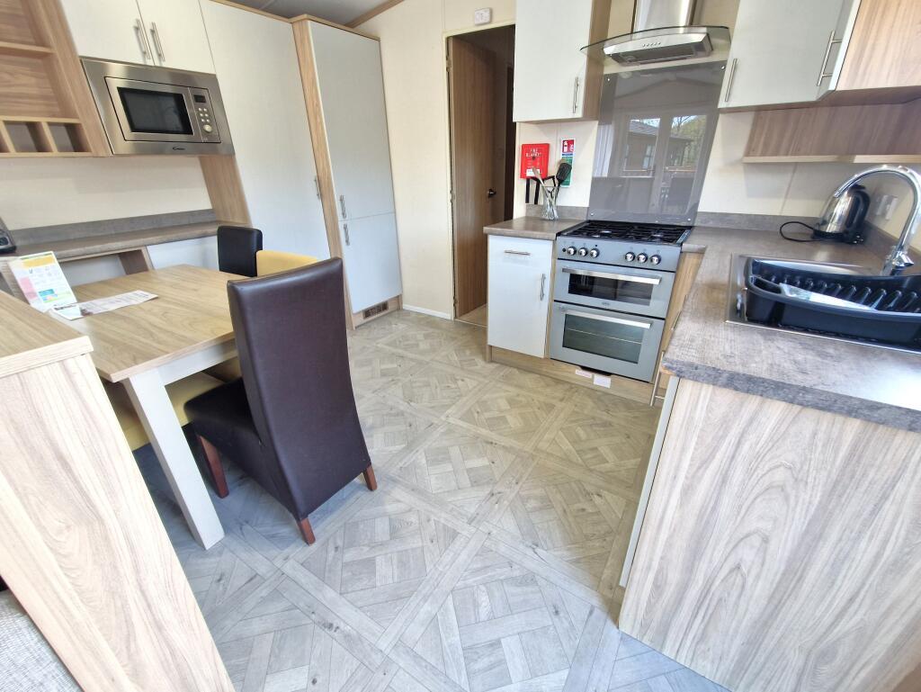 The Brambles, Finlake Park, Finlake, Newton Abbot,  TQ13 0EJ photo 3