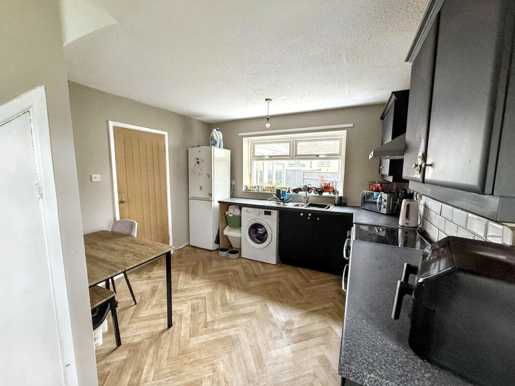 Bransdale Close, Grangefield, Stockton-on-Tees, Durham, TS19 0SG – pohled 6