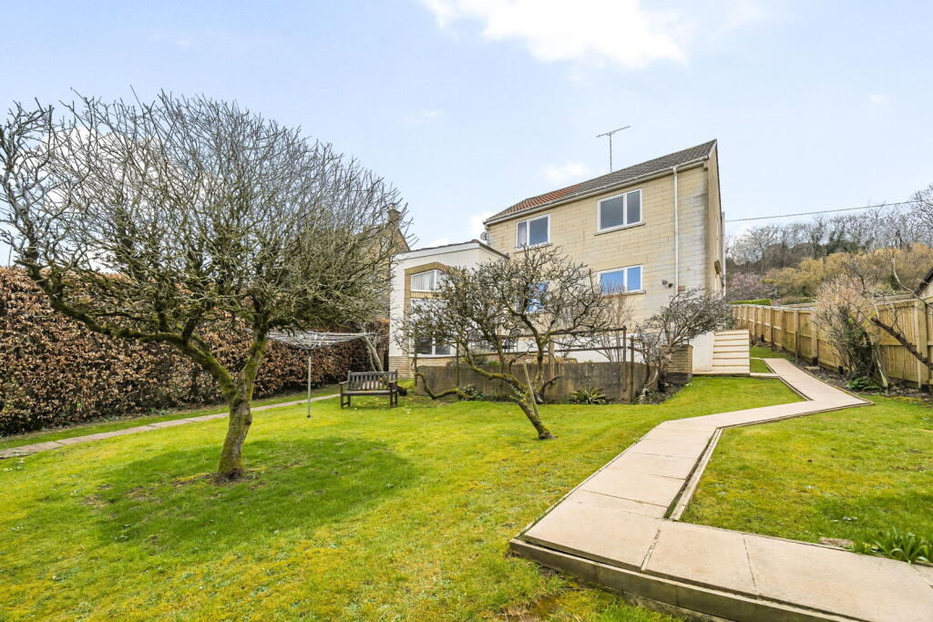 3-bed detached on Kingsdown, Corsham, £650,000