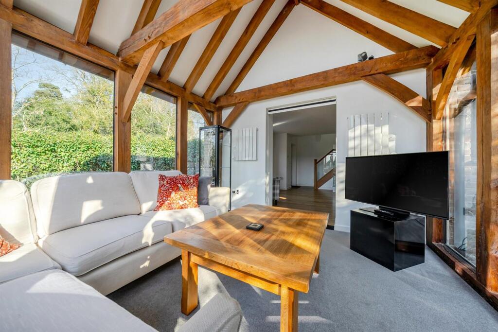 House in Redhill - View 2