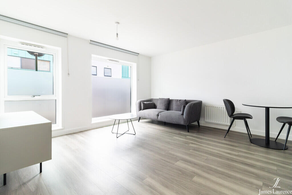 Apartment in Birmingham, West Midlands - More