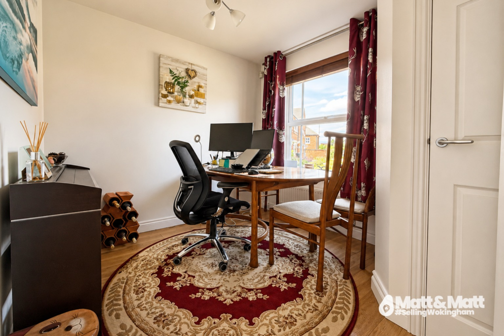 House in Wokingham - View 4