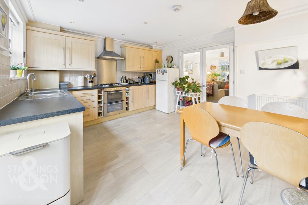 Saxon Place, Bungay photo 3