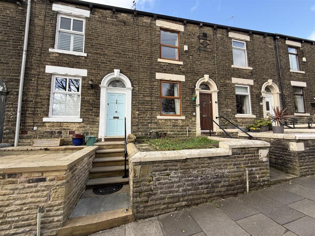 Main image of property: Sunny Bank, Lees, Oldham