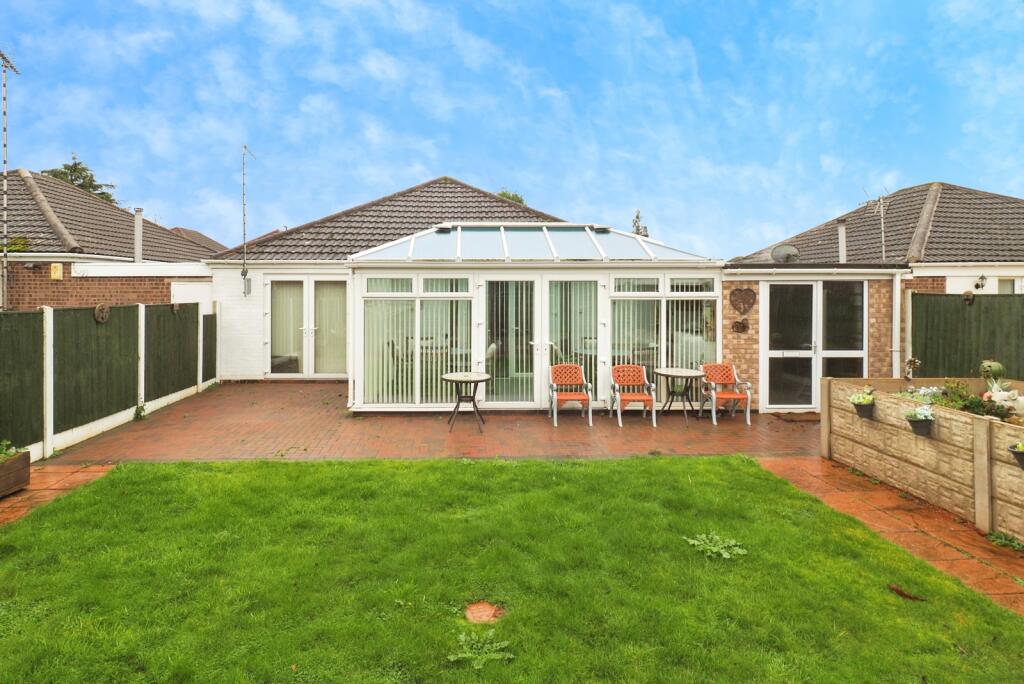 Moorsholm Drive, Wollaton, Nottingham, NG8 photo 2