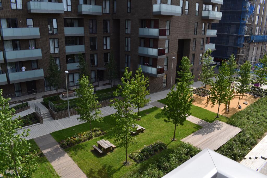 Apartment in London - View 5