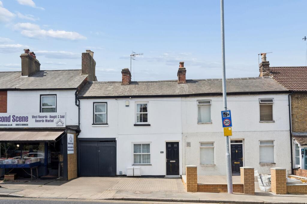 House in Watford, Hertfordshire - View 4