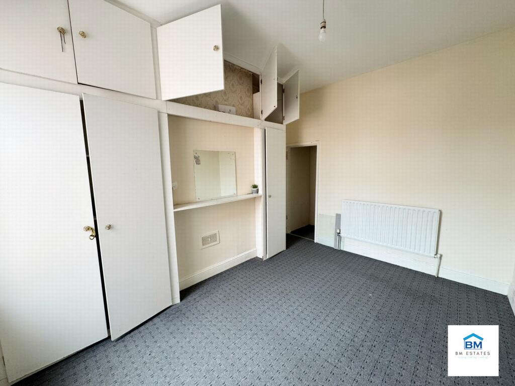 House in Leicester, Spinney Hills - More