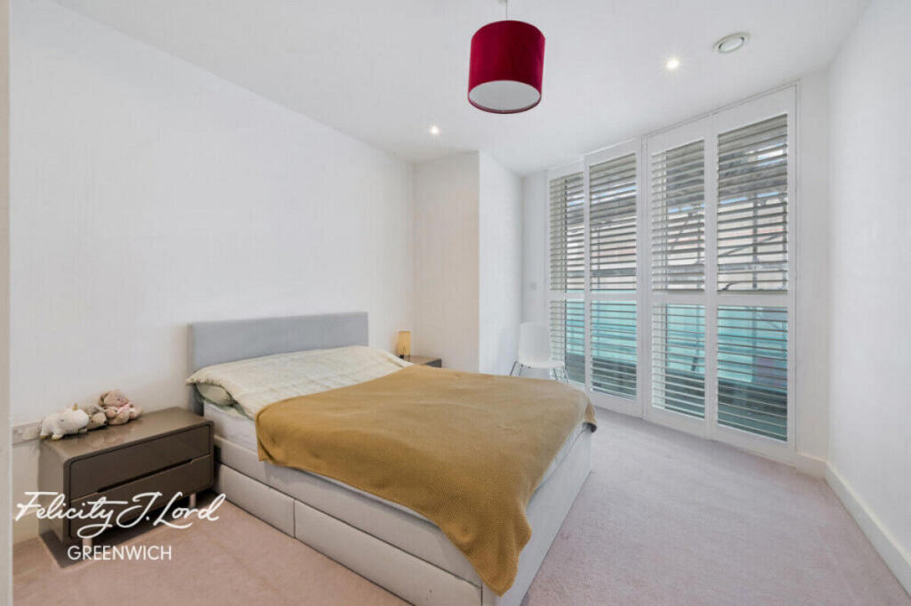 Main image of property: River Gardens Walk, London