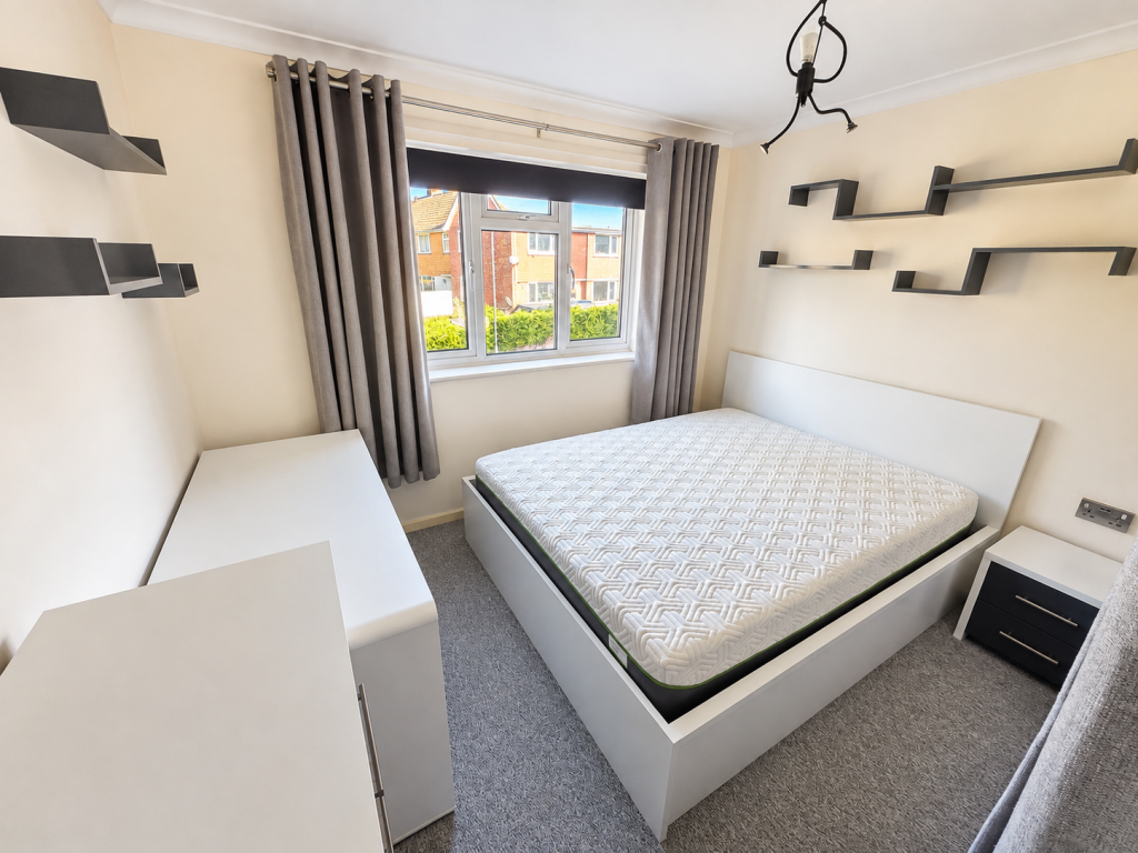 Apartment in Yeovil, Somerset - More