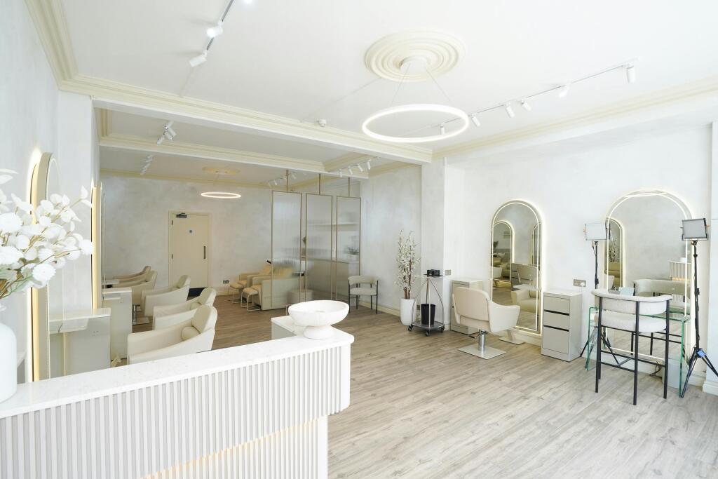 Hairdressers Regent Street 2.jpg