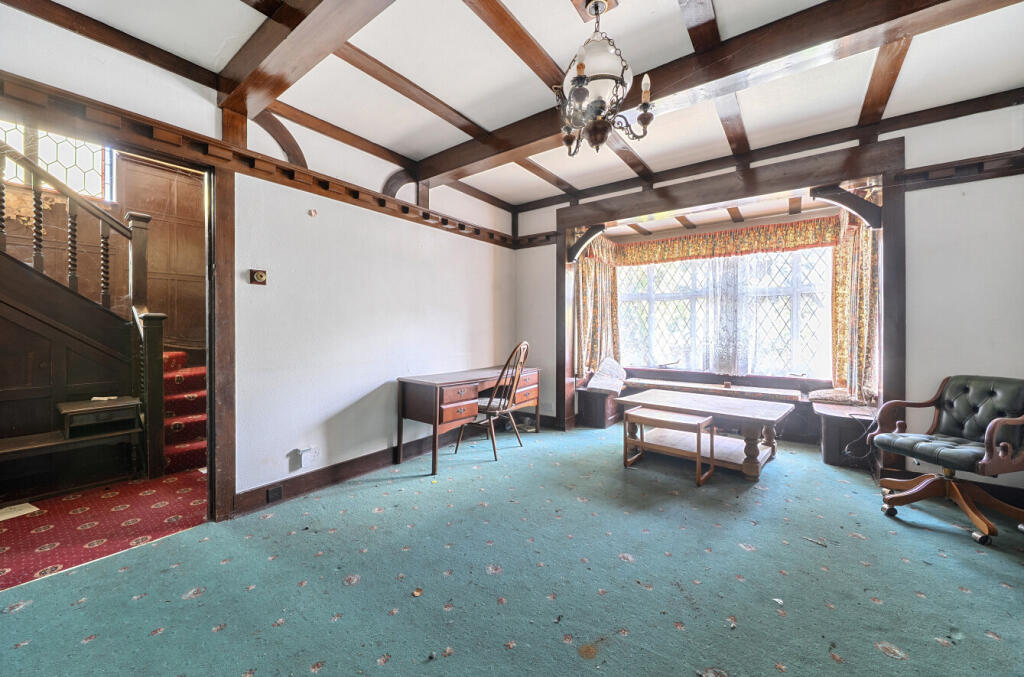 House in Croydon - View 4